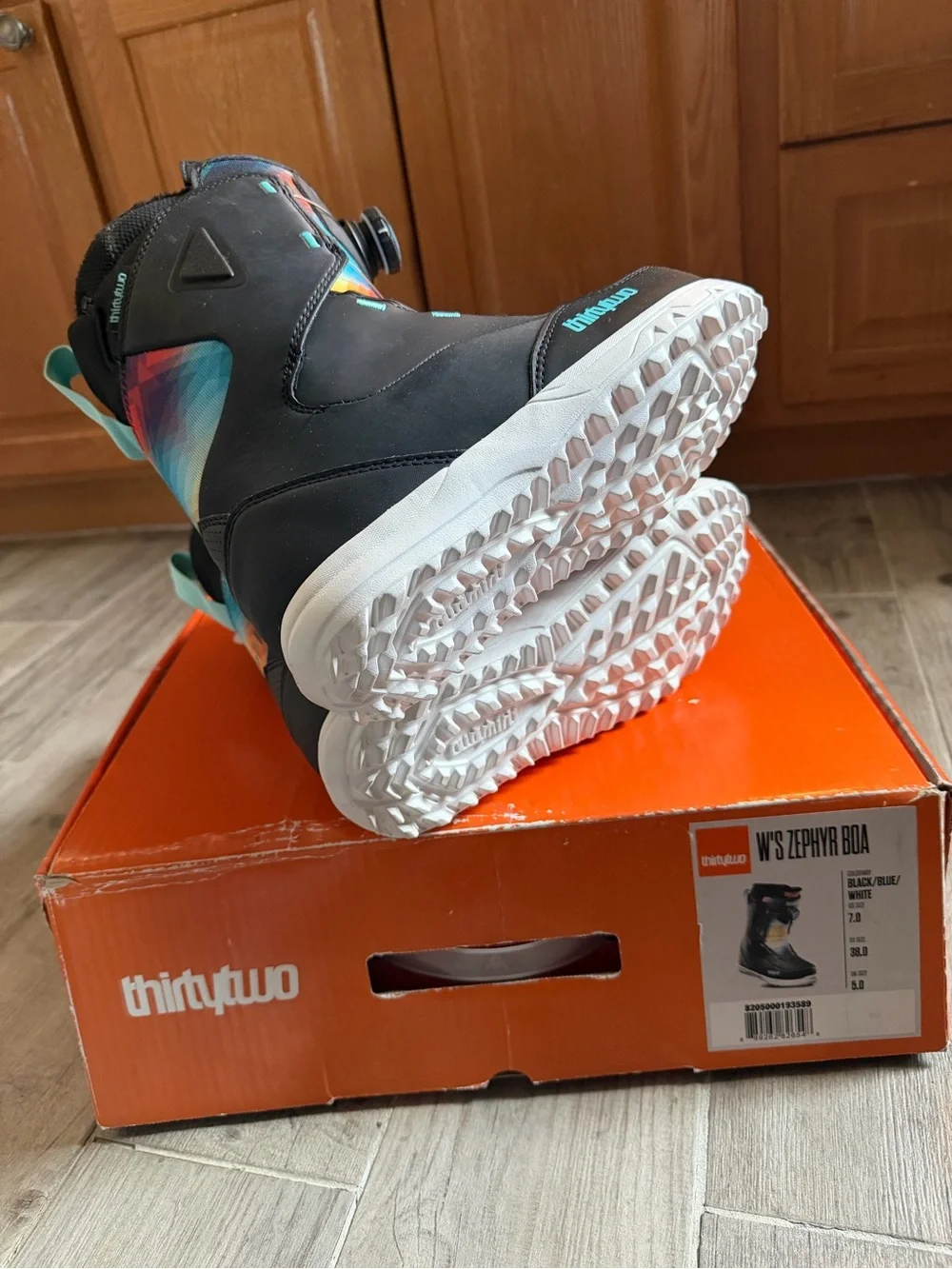 ThirtyTwo Women's Zephyr BOA Winter Snowboard Boots - Black with Multicolor